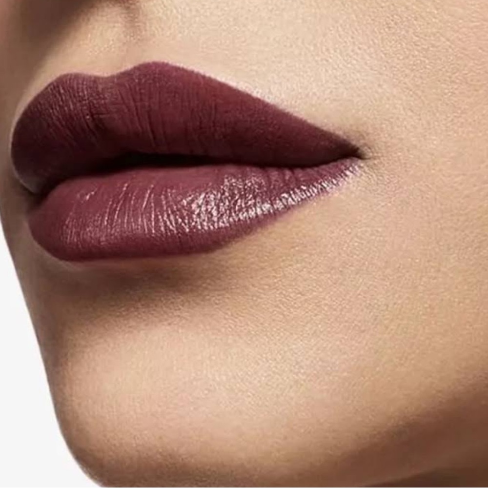 🌙💕Clinique Semi Sweet Dramatically Different Lipstick - Picture 10 of 10
